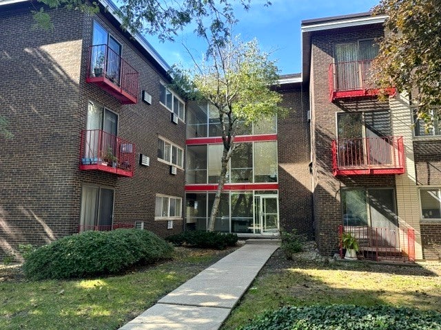 8500 Skokie Boulevard 2C