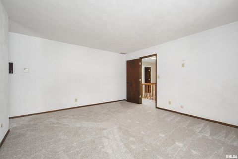 Tiny photo for 1225 38TH Avenue Court, Rock Island, IL 61201 (MLS # QC4269836)