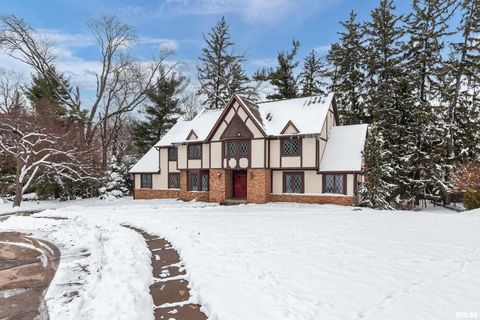 Photo of 1225 38TH Avenue Court, Rock Island, IL 61201 (MLS # QC4269836)