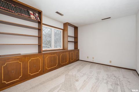 Tiny photo for 1225 38TH Avenue Court, Rock Island, IL 61201 (MLS # QC4269836)