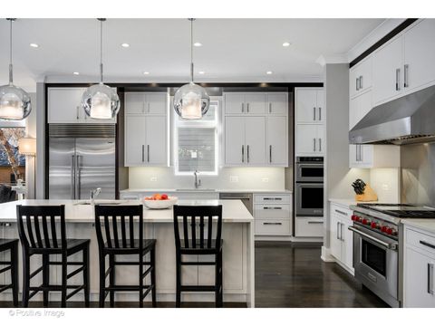 Tiny photo for 2107 W Bradley Place, Chicago, IL 60618 (MLS # 12609490)