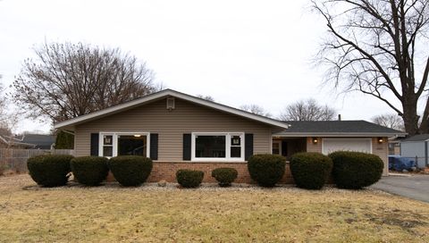 A home in North Aurora