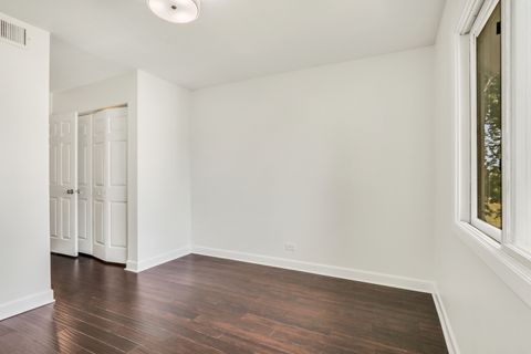 Tiny photo for 633 Dove Court, Grayslake, IL 60030 (MLS # 12462340)