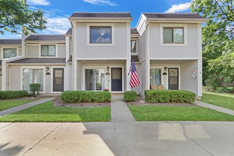 Tiny photo for 633 Dove Court, Grayslake, IL 60030 (MLS # 12462340)