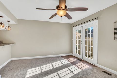 Tiny photo for 633 Dove Court, Grayslake, IL 60030 (MLS # 12462340)