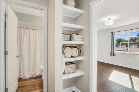 Tiny photo for 633 Dove Court, Grayslake, IL 60030 (MLS # 12462340)