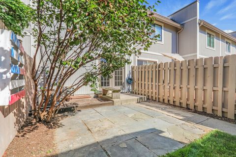 Tiny photo for 633 Dove Court, Grayslake, IL 60030 (MLS # 12462340)