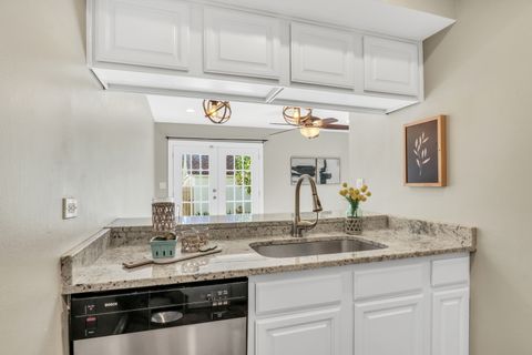 Tiny photo for 633 Dove Court, Grayslake, IL 60030 (MLS # 12462340)
