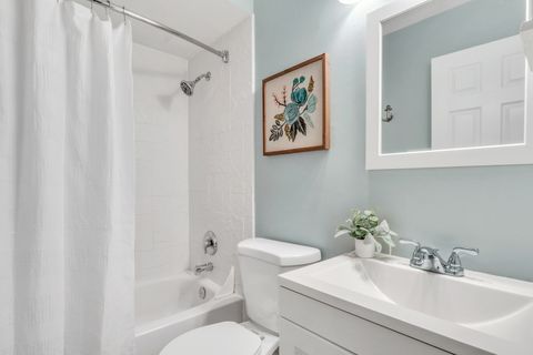 Tiny photo for 633 Dove Court, Grayslake, IL 60030 (MLS # 12462340)