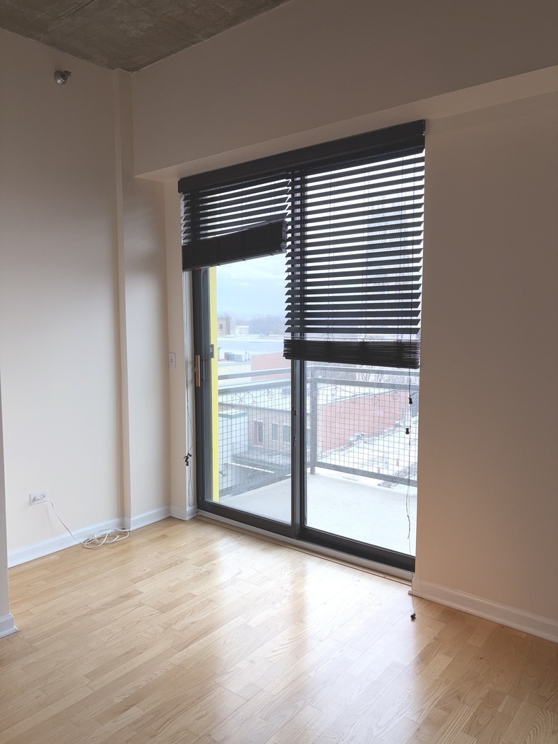 1122 W Catalpa Avenue 614