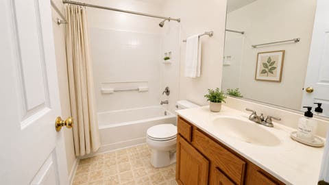 Tiny photo for 2028 Cypress Court, Glendale Heights, IL 60139 (MLS # 12735284)