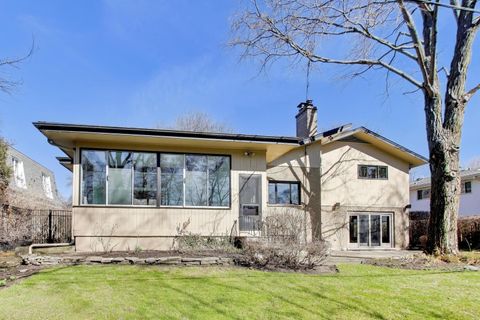 Tiny photo for 754 Woodridge Lane, Glencoe, IL 60022 (MLS # 12588844)