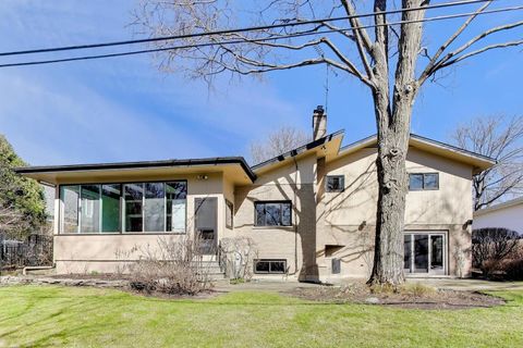 Tiny photo for 754 Woodridge Lane, Glencoe, IL 60022 (MLS # 12588844)