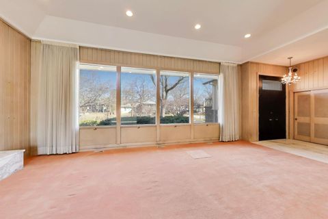 Tiny photo for 754 Woodridge Lane, Glencoe, IL 60022 (MLS # 12588844)