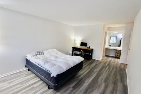 Tiny photo for 10 Old Oak Drive #103, Buffalo Grove, IL 60089 (MLS # 12485172)