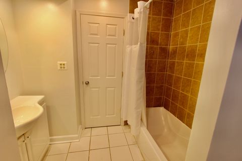 Tiny photo for 10 Old Oak Drive #103, Buffalo Grove, IL 60089 (MLS # 12485172)