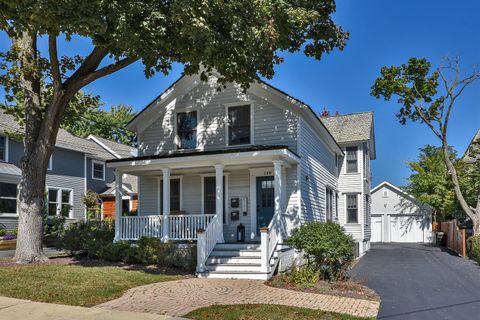 148 W Station Street Barrington IL 60010