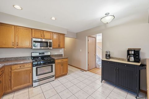 Tiny photo for 8627 Miroballi Drive, Hickory Hills, IL 60457 (MLS # 12653038)