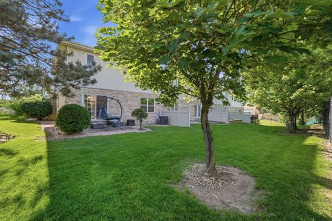 Tiny photo for 8627 Miroballi Drive, Hickory Hills, IL 60457 (MLS # 12653038)