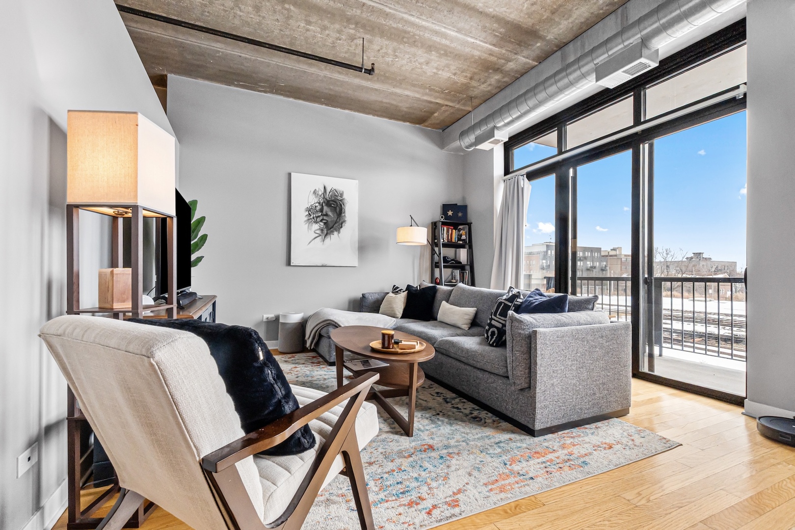 833 W 15th Place 311