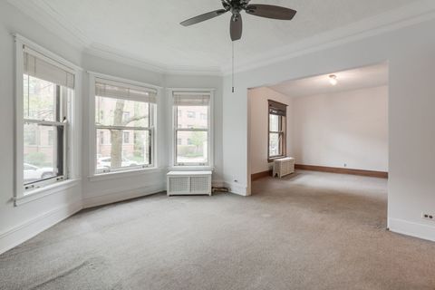 Tiny photo for 717 W Bittersweet Place #L1, Chicago, IL 60613 (MLS # 12627414)
