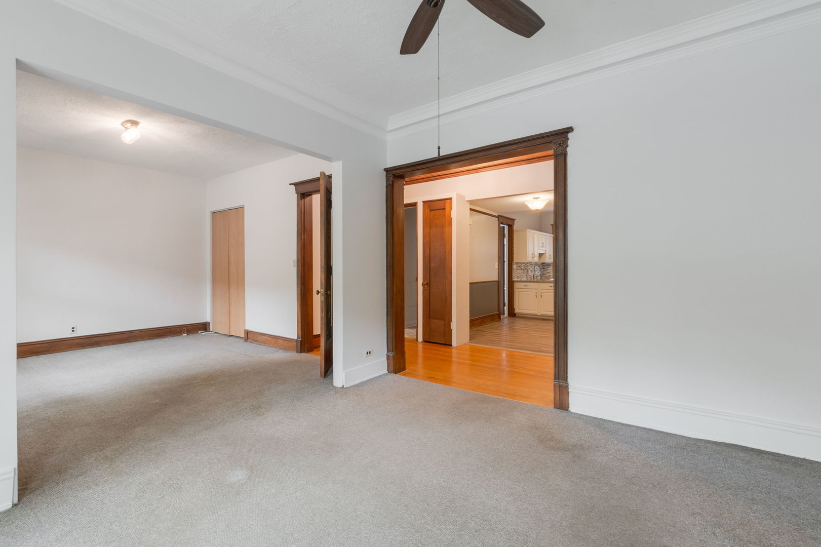 717 W Bittersweet Place L1