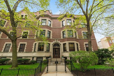 Photo of 717 W Bittersweet Place #L1, Chicago, IL 60613 (MLS # 12627414)