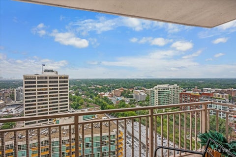 Tiny photo for 807 Davis Street #2103, Evanston, IL 60201 (MLS # 12740130)