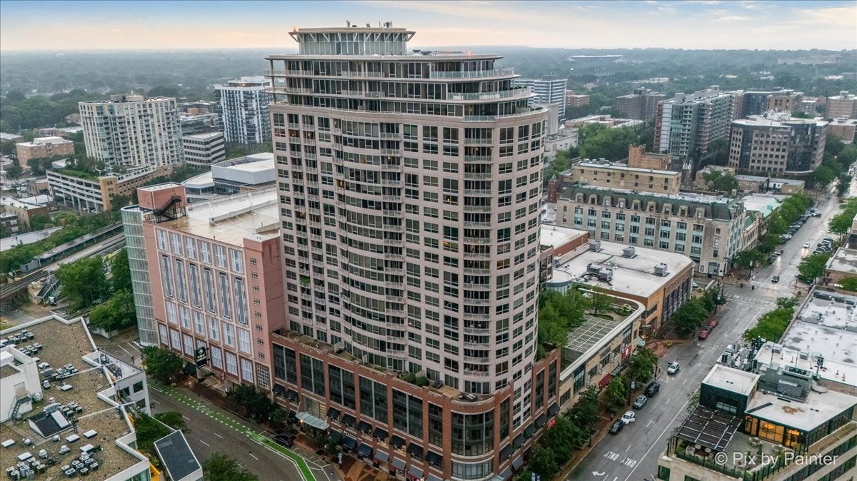 807 Davis Street 2103