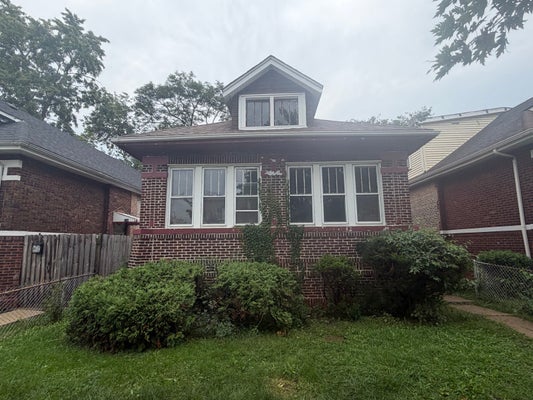 8919 S BISHOP ST, CHICAGO, IL 60620 - Image 4e92bb91da531beedcb6058e15855fc7/2723598248