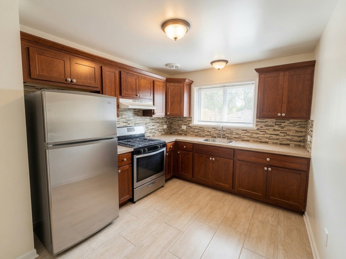 2605 W Fitch Avenue 1