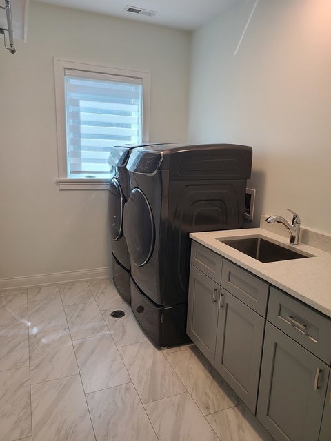Tiny photo for 10057 S 86th Court, Palos Hills, IL 60465 (MLS # 12756013)