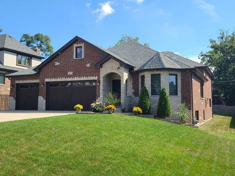 Photo of 10057 S 86th Court, Palos Hills, IL 60465 (MLS # 12756013)
