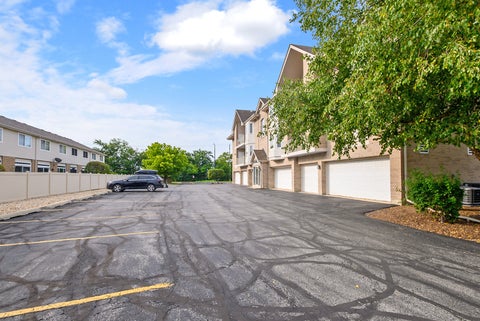 Tiny photo for 5275 W Mint Julip Drive #302, Alsip, IL 60803 (MLS # 12764331)