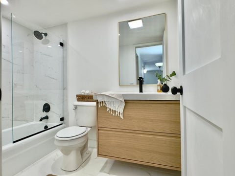 Tiny photo for 915 Graceland Avenue #1C, Des Plaines, IL 60016 (MLS # 12790100)