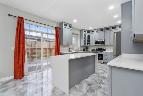 Tiny photo for 244 Stonegate Road, Bolingbrook, IL 60440 (MLS # 12519338)