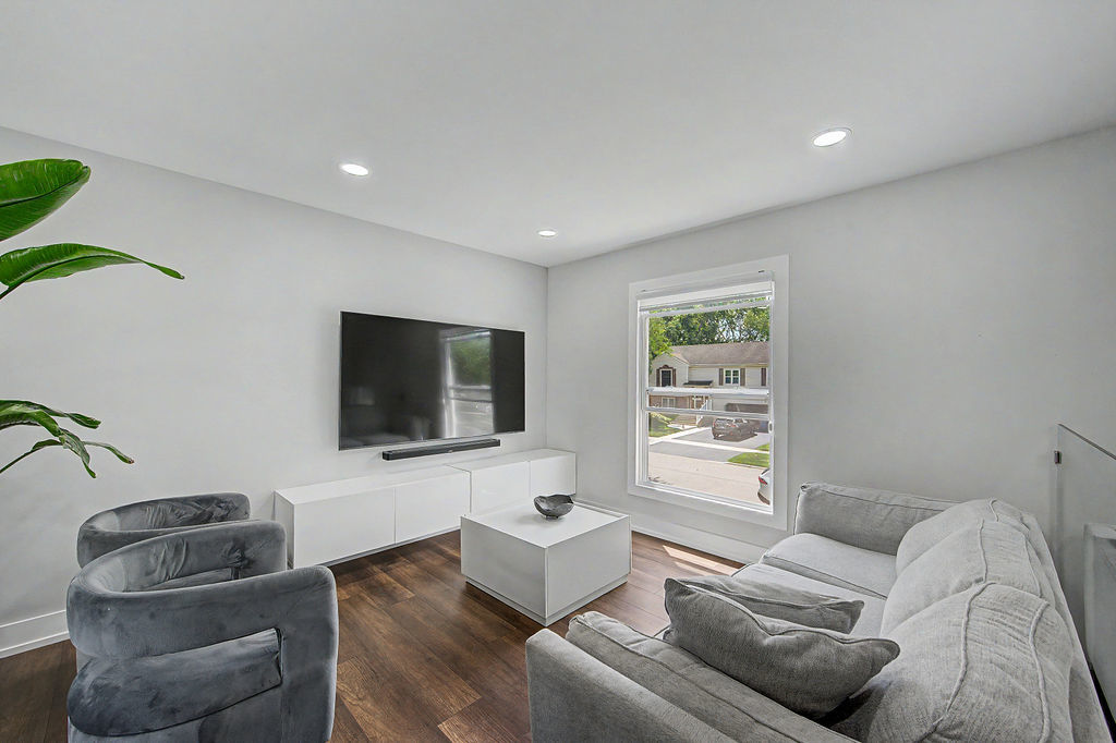 255 Polk Court