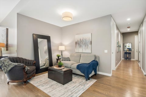 Tiny photo for 147 N Euclid Avenue #406, Oak Park, IL 60302 (MLS # 12694159)