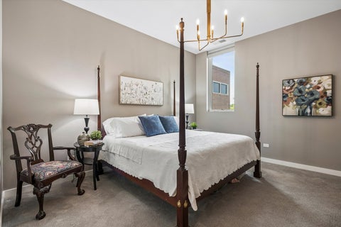 Tiny photo for 147 N Euclid Avenue #406, Oak Park, IL 60302 (MLS # 12694159)