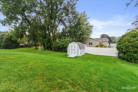 Tiny photo for 53 Silver Trail, North Aurora, IL 60542 (MLS # 12775187)