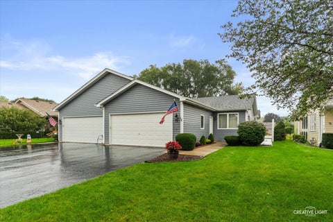 Photo of 53 Silver Trail, North Aurora, IL 60542 (MLS # 12775187)