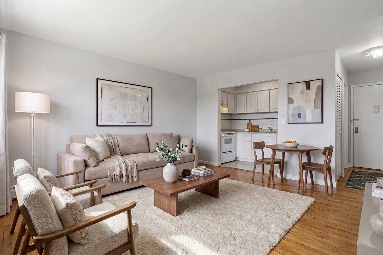 8245 W BELMONT 4C