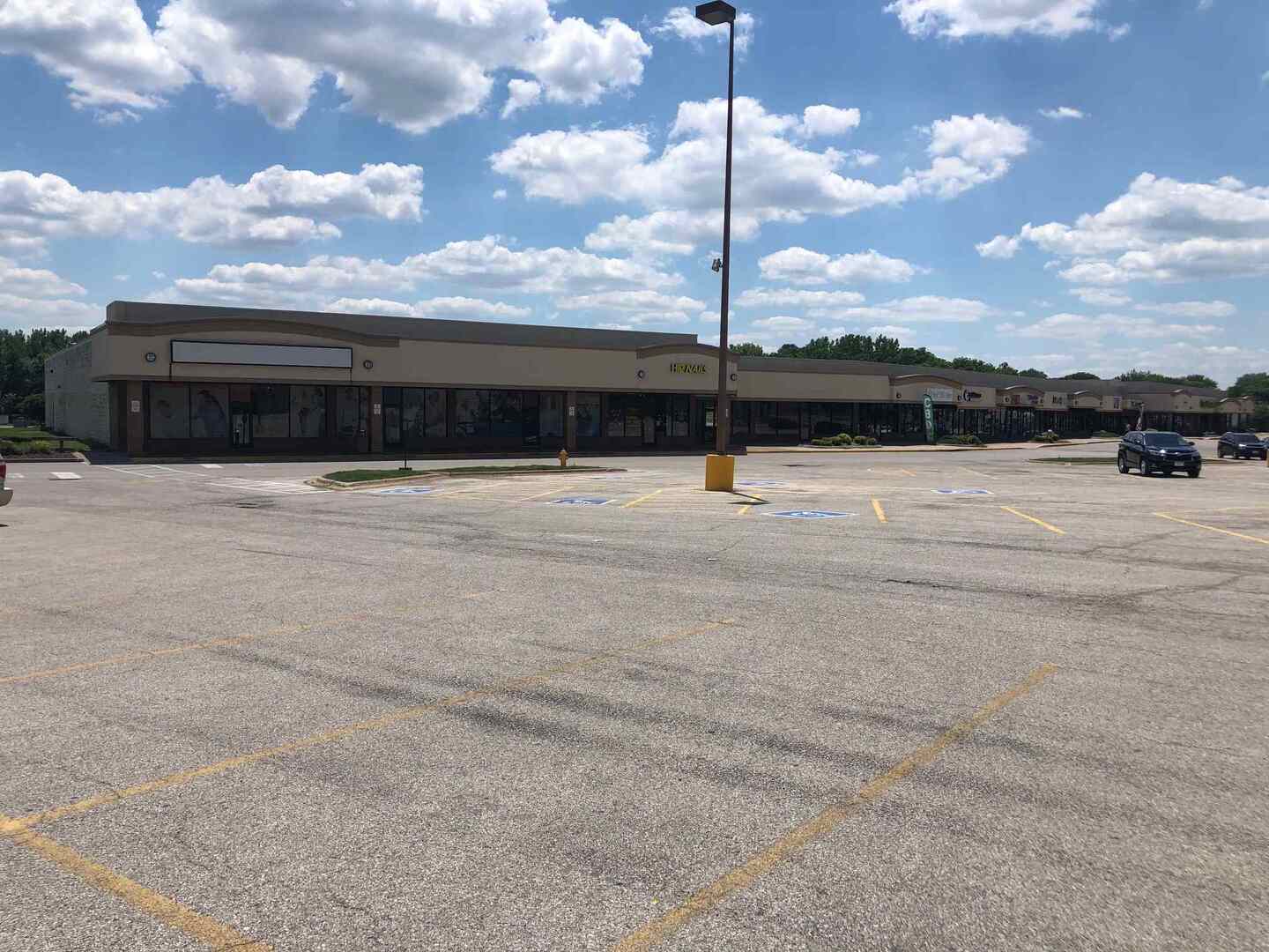 Photo 1 of 1 — 4012 BLACKHAWK Road, Rock Island, IL 61201