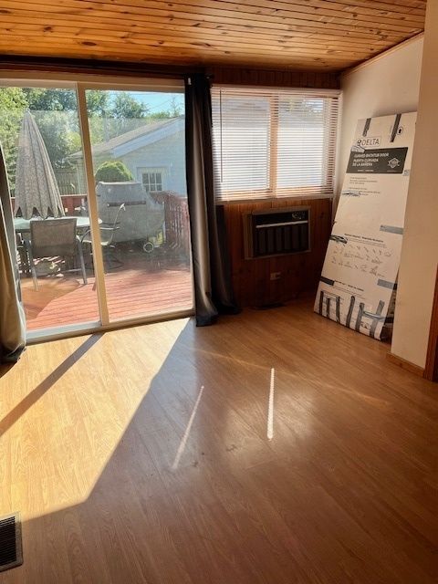 Tiny photo for 5107 Willow Lane, McHenry, IL 60050 (MLS # 12492064)