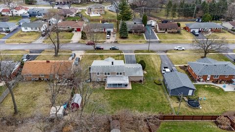 Tiny photo for 474 Linn Avenue, Crystal Lake, IL 60014 (MLS # 12591761)