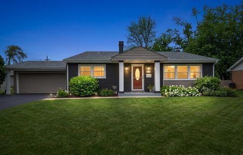 474 Linn Avenue Crystal Lake IL 60014