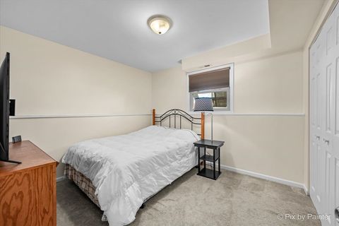 Tiny photo for 474 Linn Avenue, Crystal Lake, IL 60014 (MLS # 12591761)