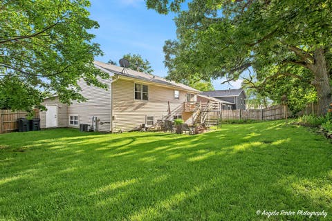 Tiny photo for 2494 FOREST VIEW Road, Lindenhurst, IL 60046 (MLS # 12691306)