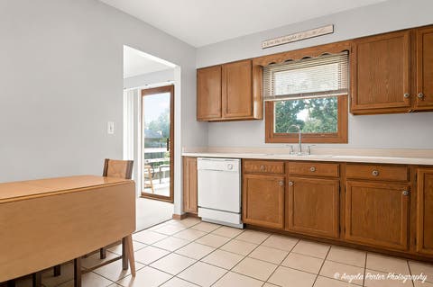 Tiny photo for 2494 FOREST VIEW Road, Lindenhurst, IL 60046 (MLS # 12691306)