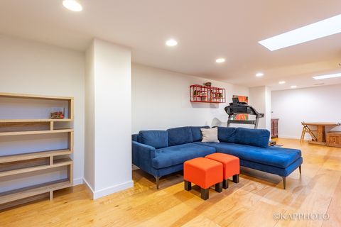 Tiny photo for 1942 S Prairie Avenue #3, Chicago, IL 60616 (MLS # 12531010)